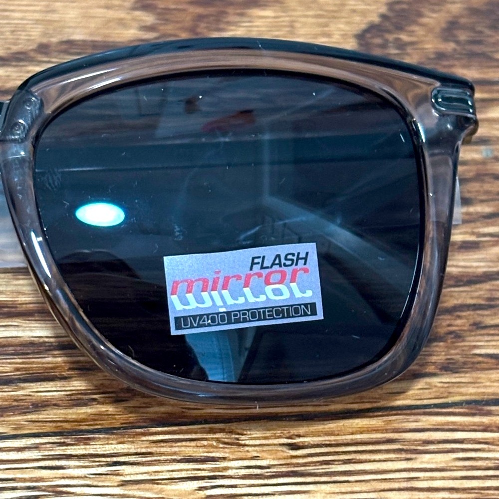 Sunglass Bundle - Picture 6 of 8